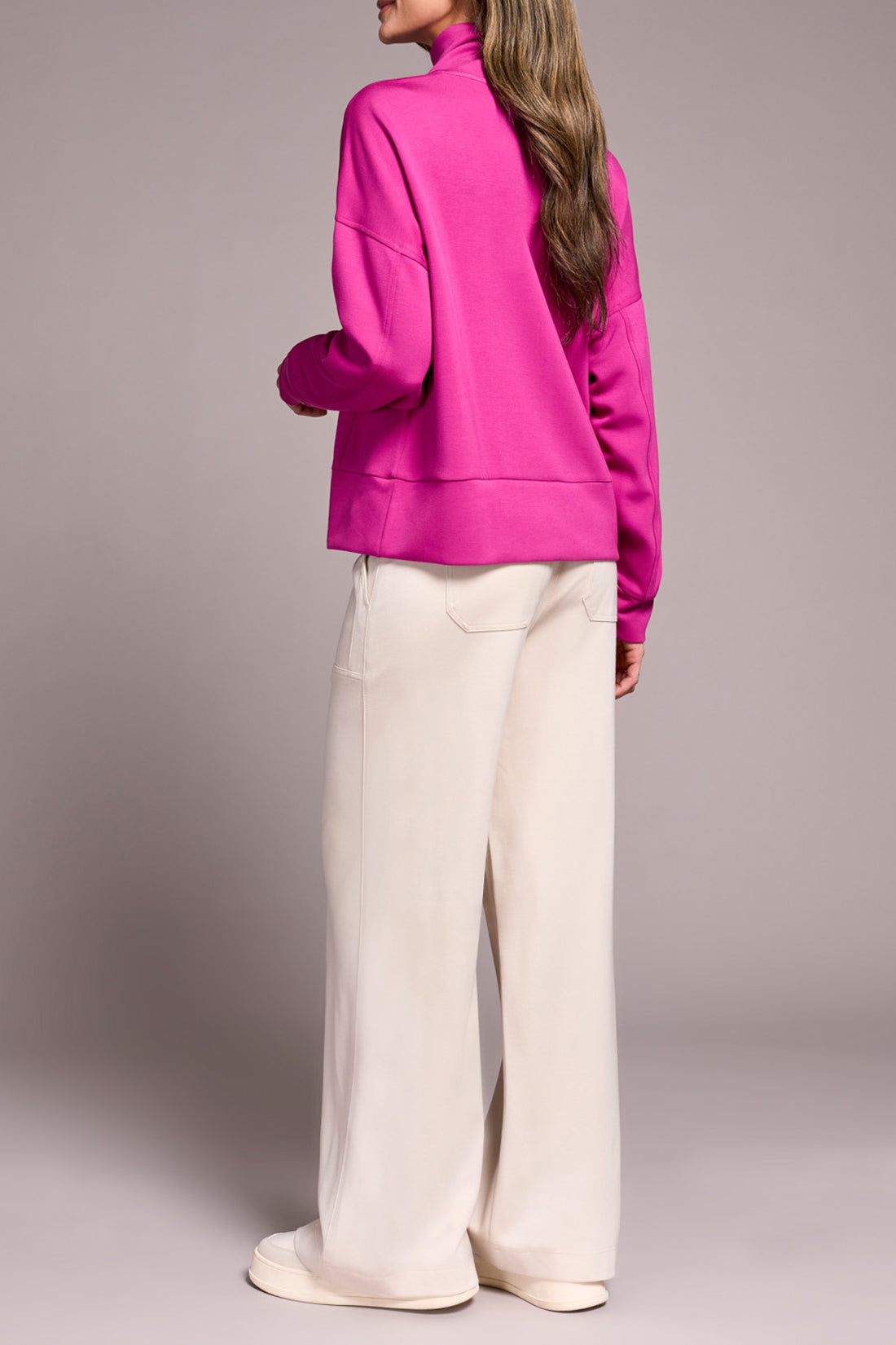 3390 Fun Neck Top HTI