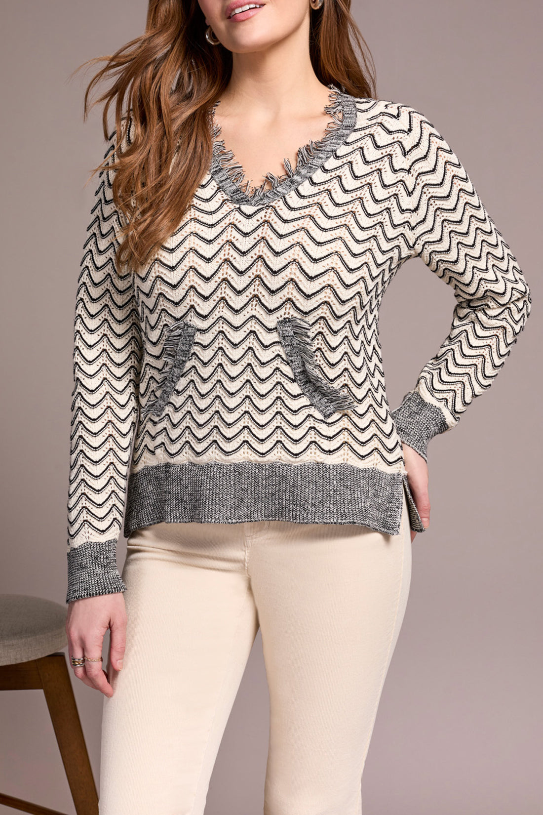 2276 Hooded Sweater Fringe HTI
