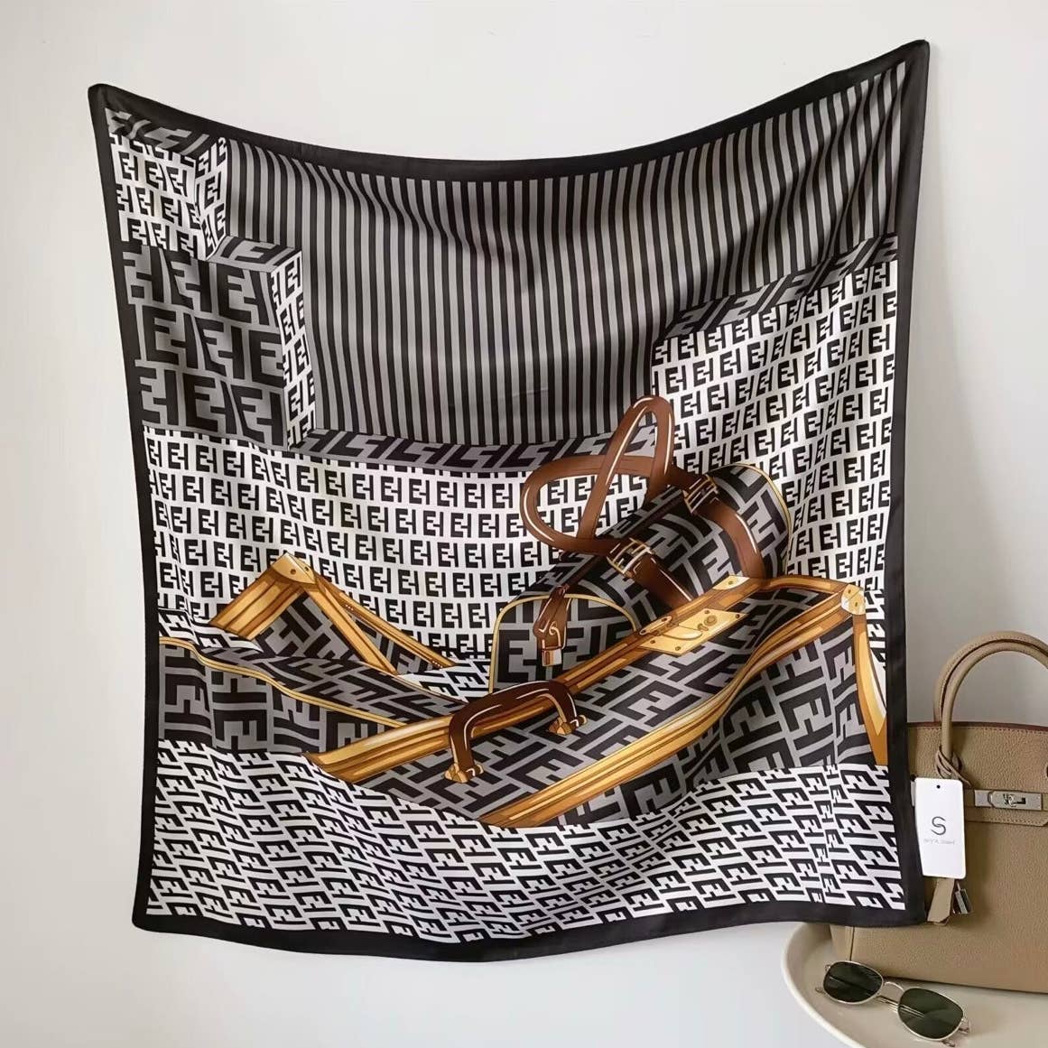 S963 Scarf LUV