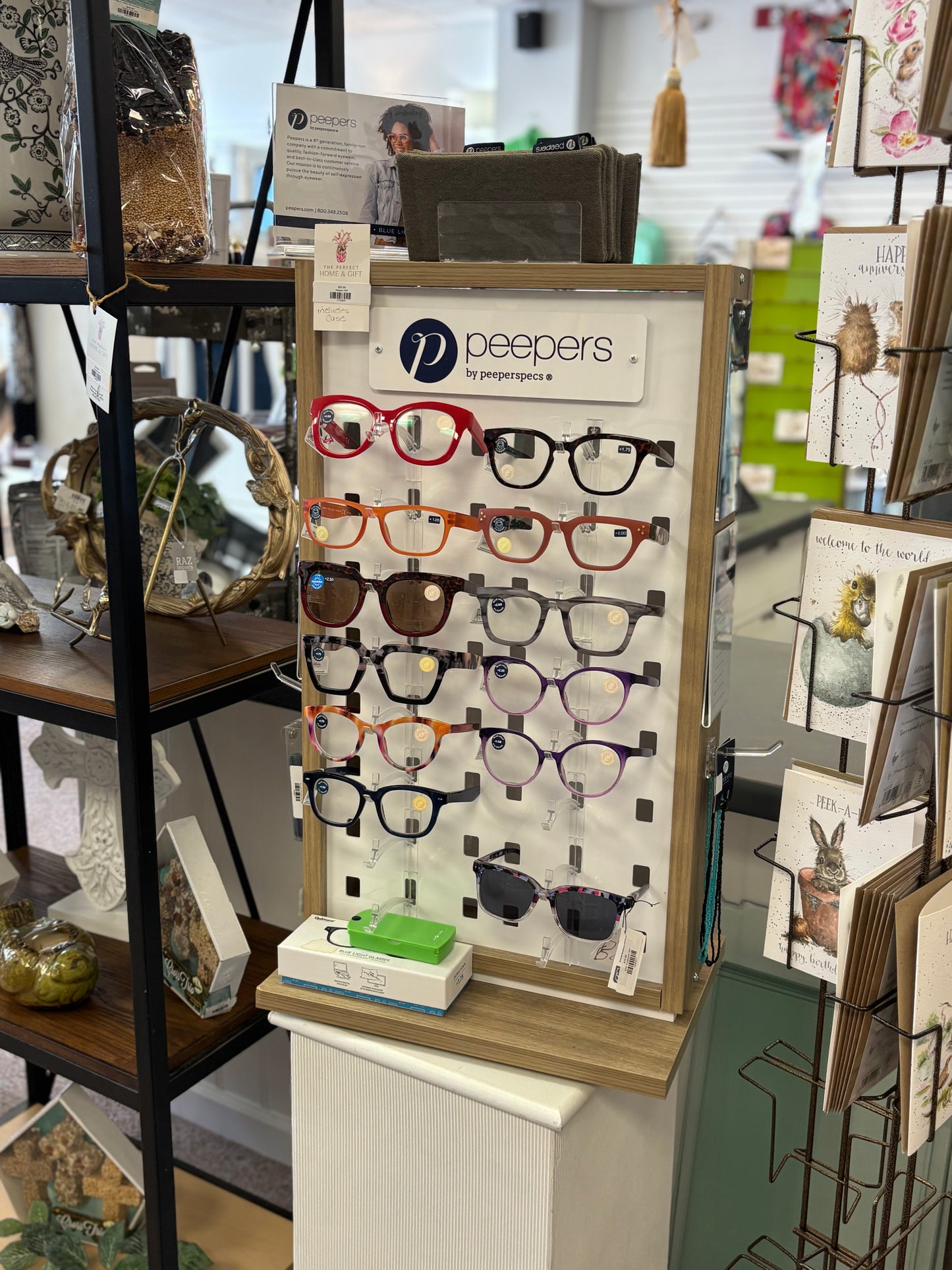 Peepers Display DISP