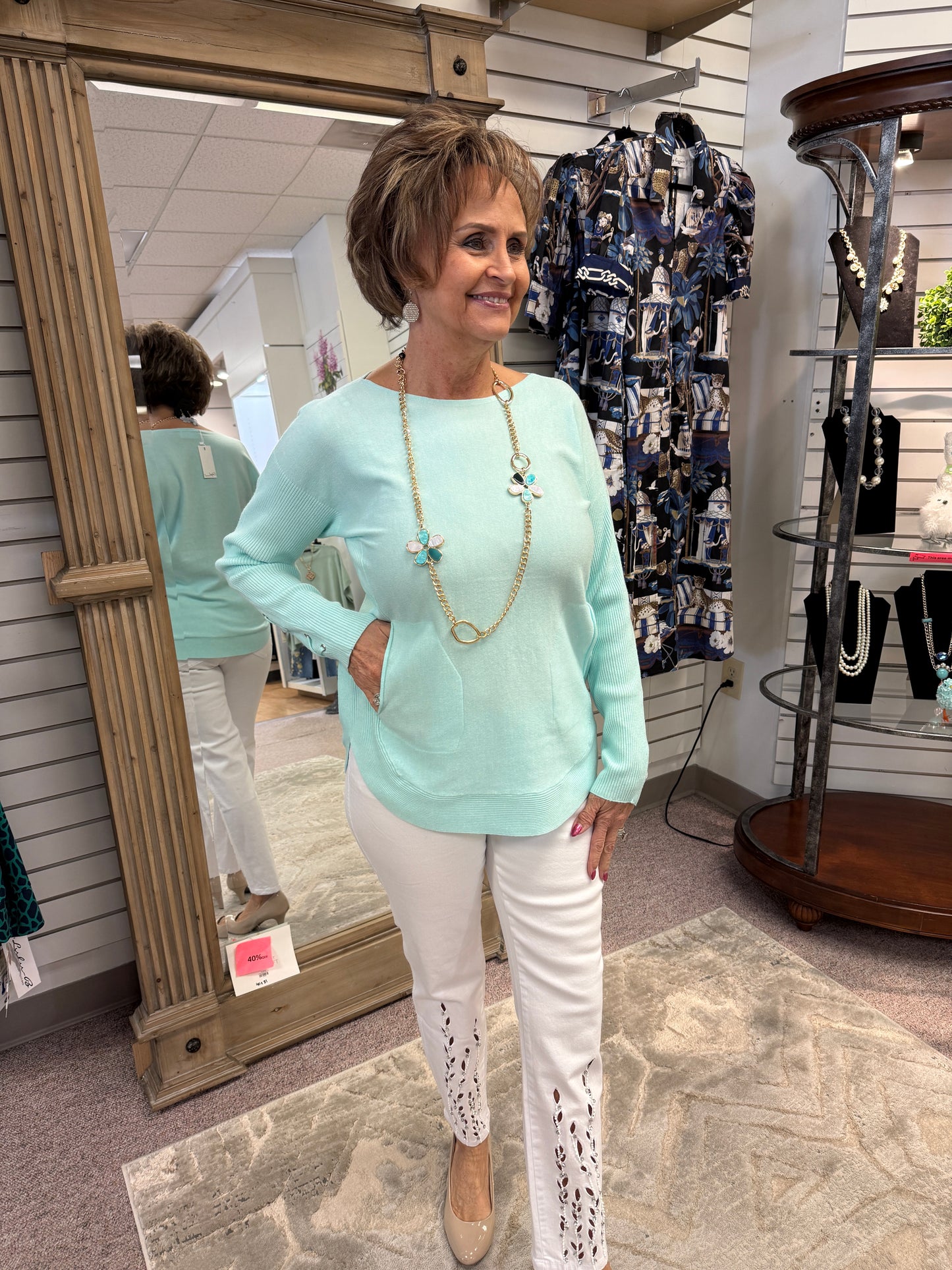 0AQU New Sweater TBC