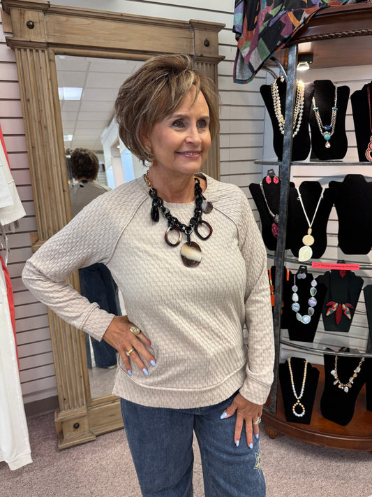 8337 Crew Raglan Top HTI