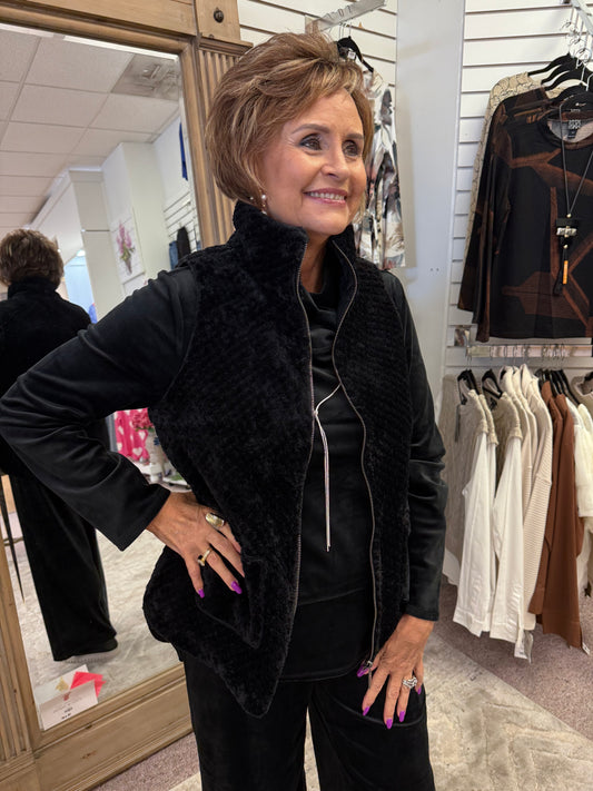 3131 Sherpa Vest HABITAT