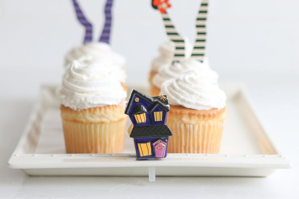 Nora Fleming Mini Spooky Spaces