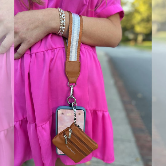 1014 Clip & Go Strap With Pouch