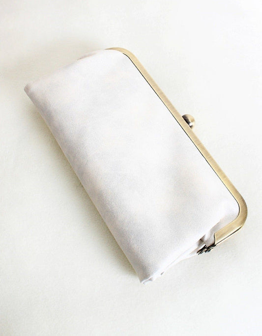 P208 Kiss Lock Clutch MIM