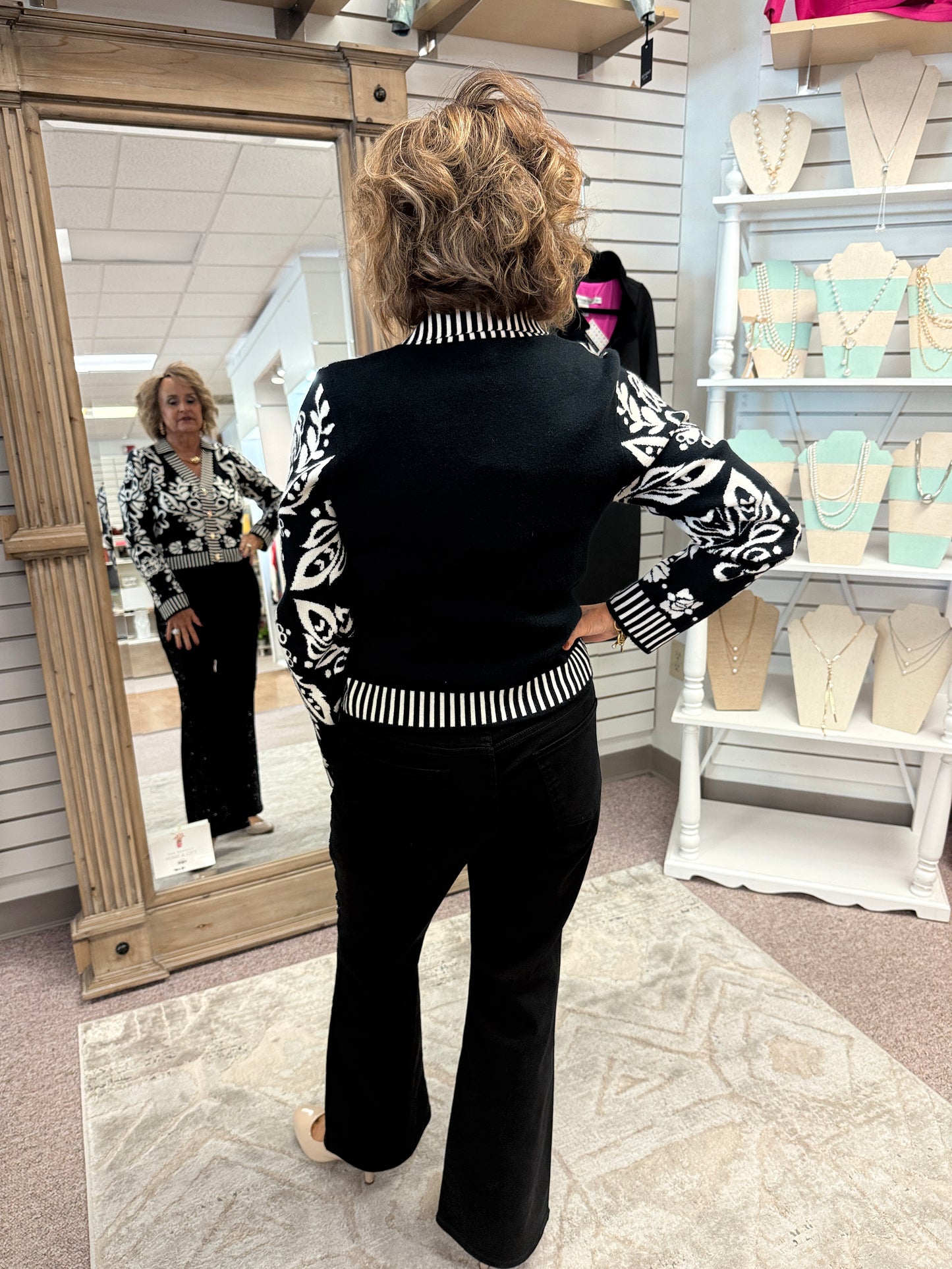 3607 Black Sequin Scroll Jean AZI