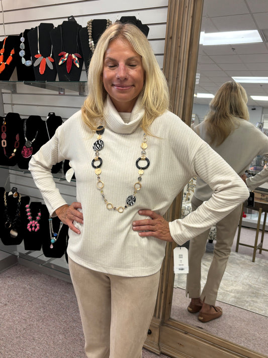 91WR Oatmeal Ribbed Knit Turtle Neck CSW
