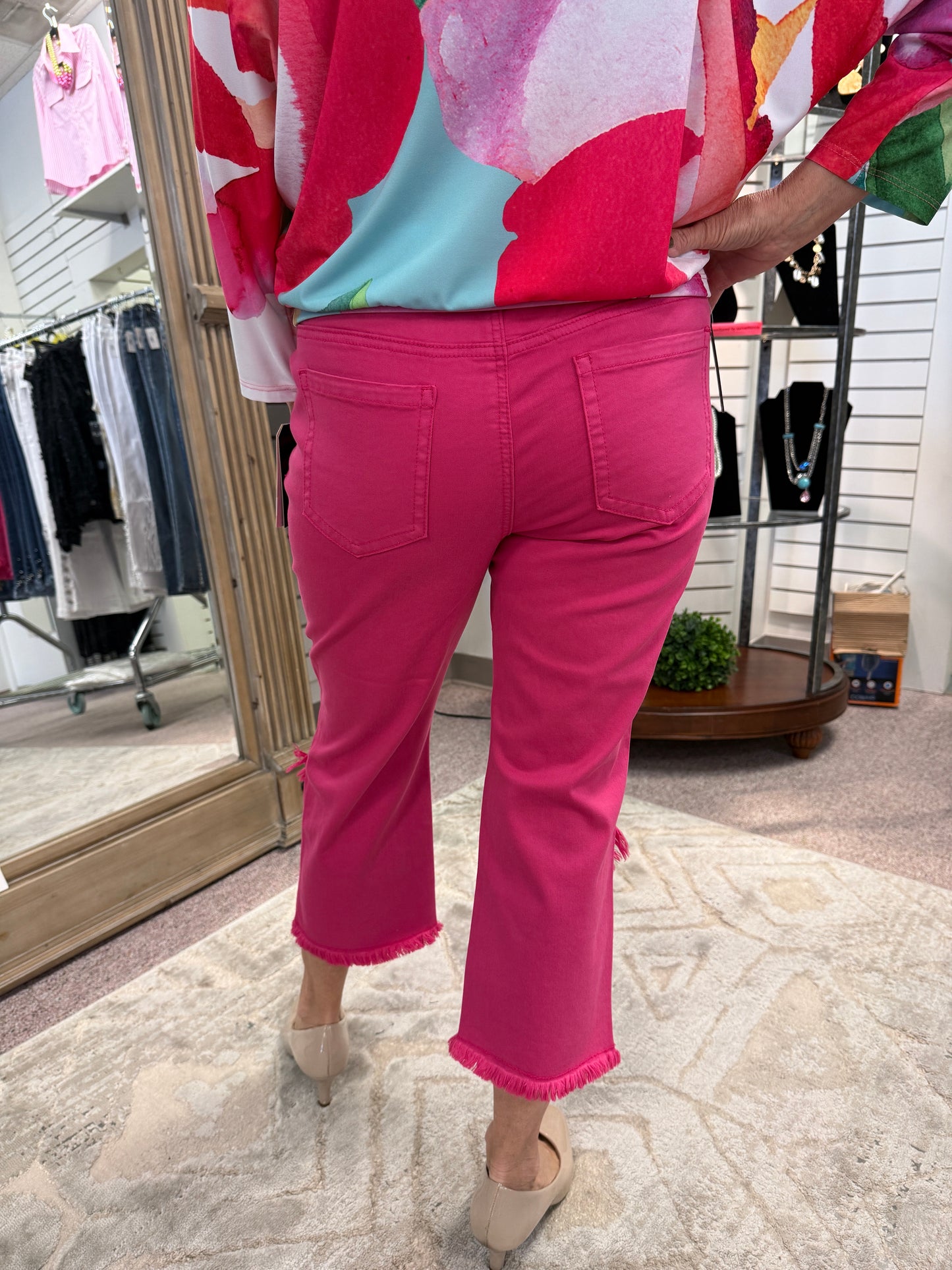 4131 Fuscia Capri TBC