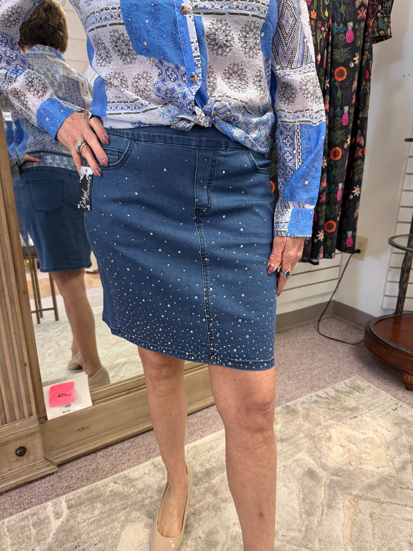 33 Skirt W/Bling TBC