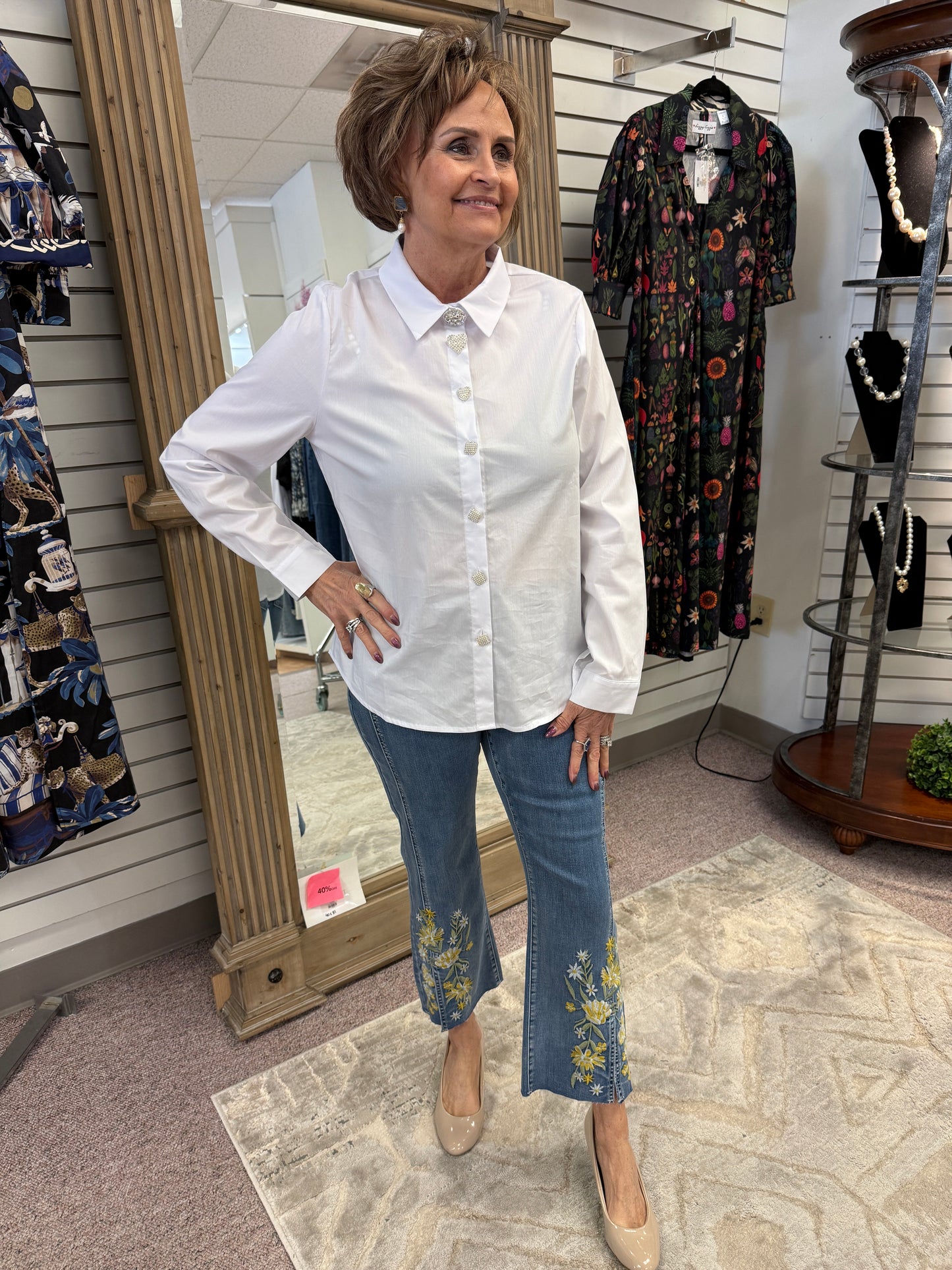 3329 Lucia White Top AZI