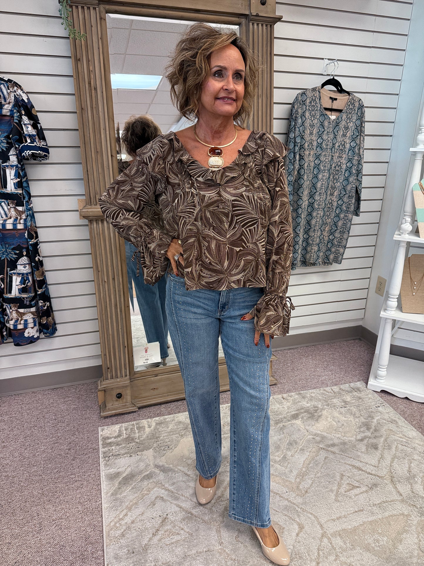 8P38 Ruffleneck Blouse LVP