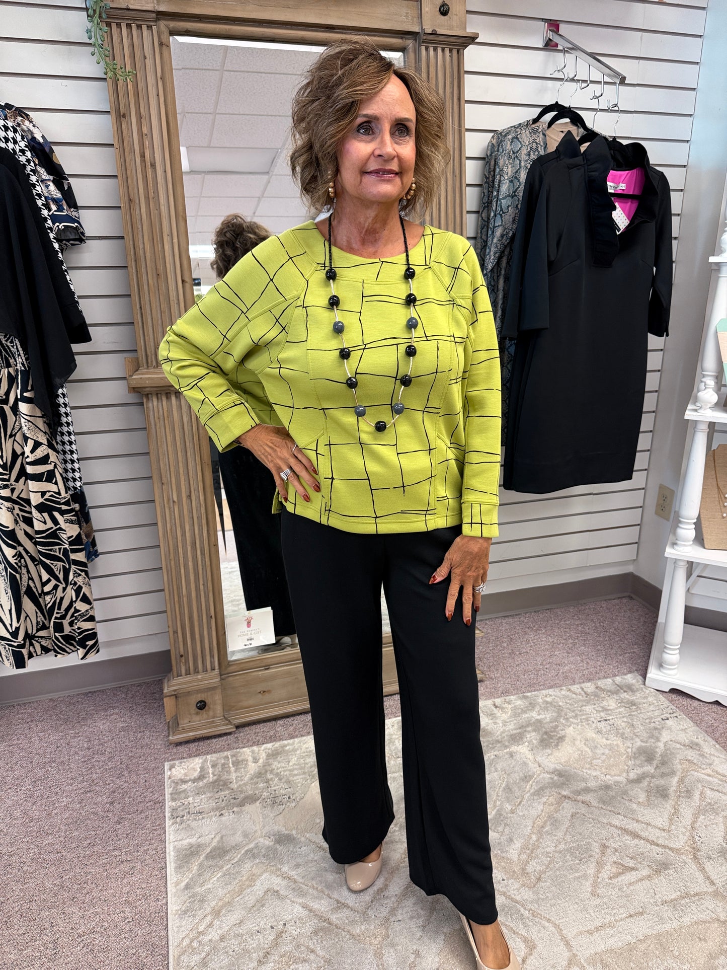 332101 Pear Featherlux Pullover OLV