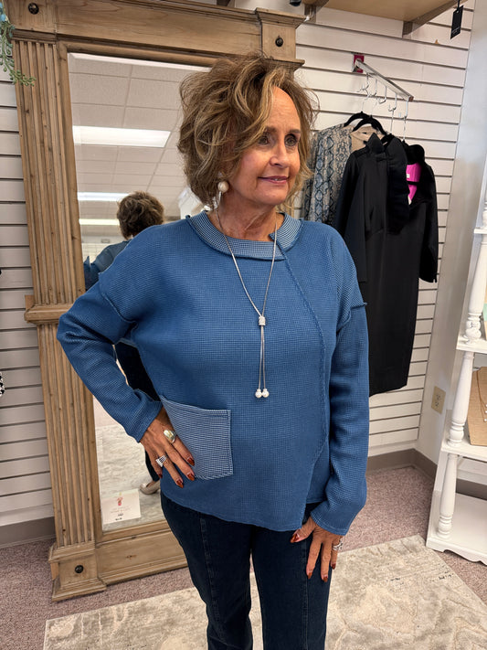 31318 Opposites Attract Pullover HAB