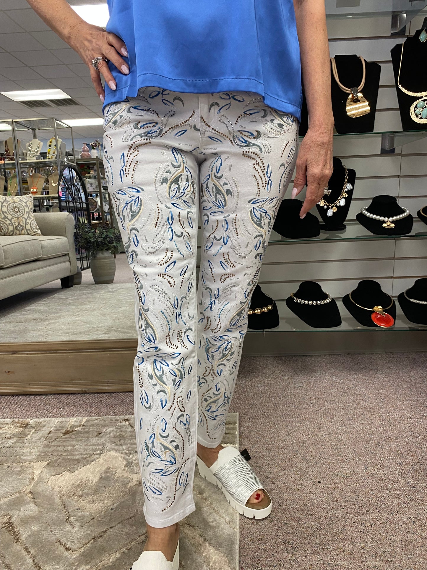 2741 White Jean W/Blue AZI