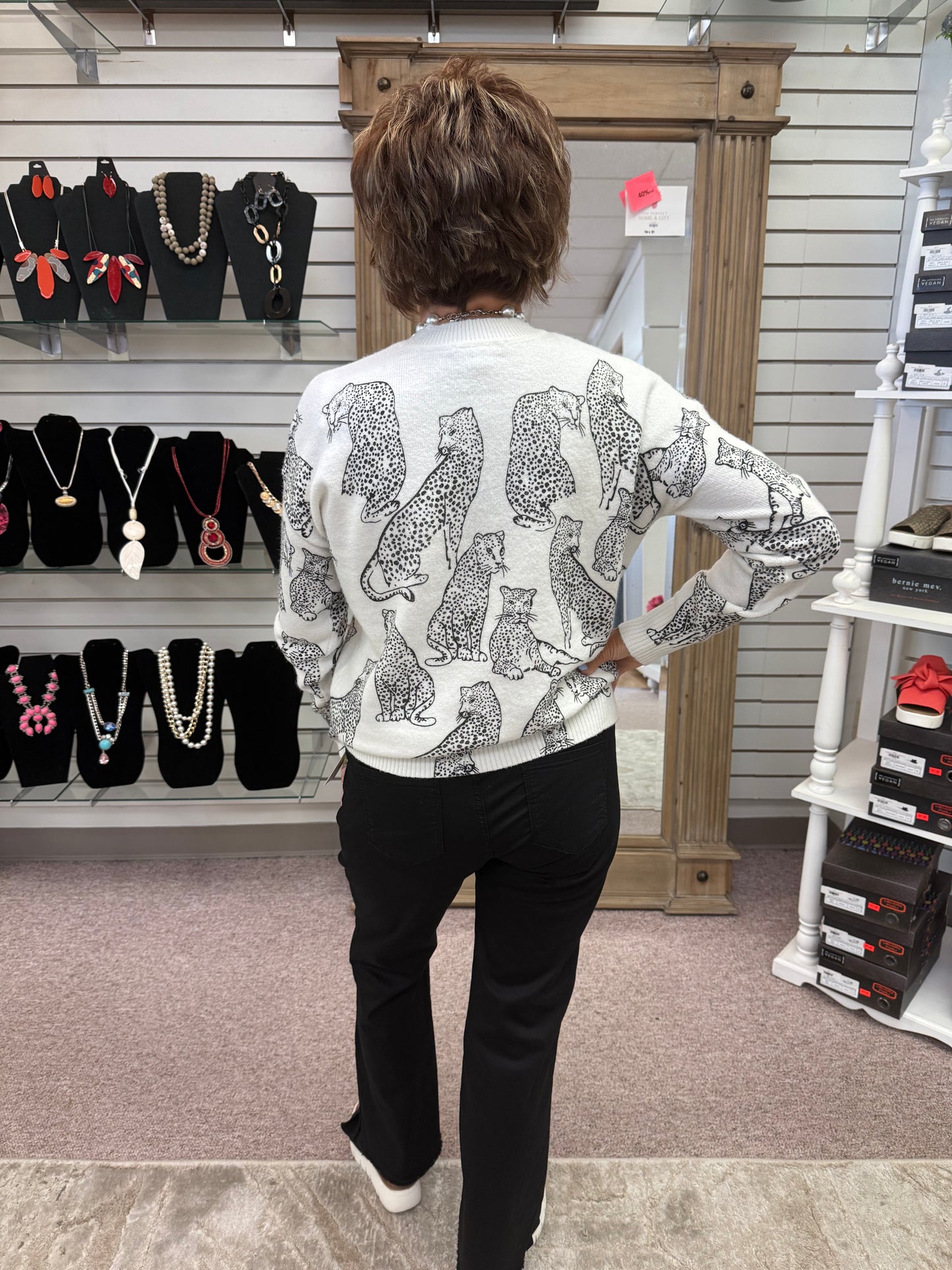 2906 Cheetah Crew Neck Sweater CWB