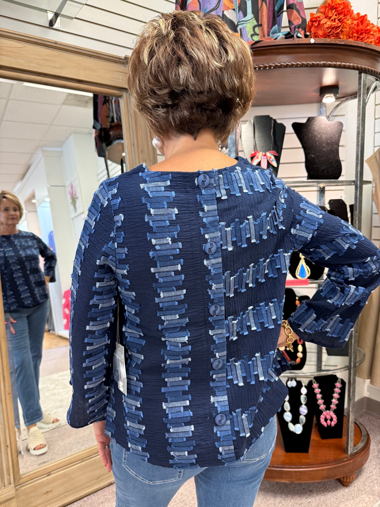 9232 Embroidered Pullover HAB