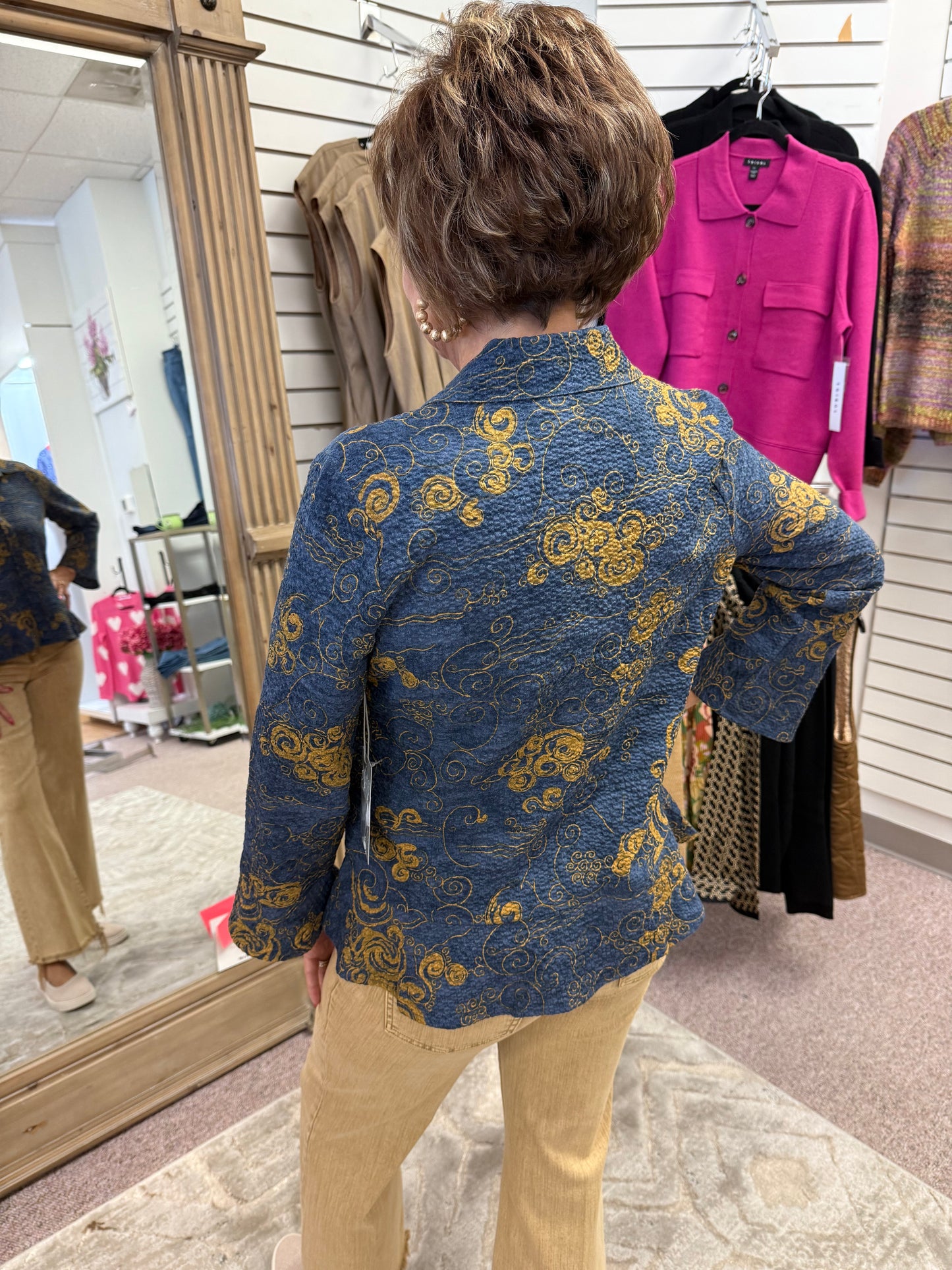 1422 Crepe Woodblock Top HAB