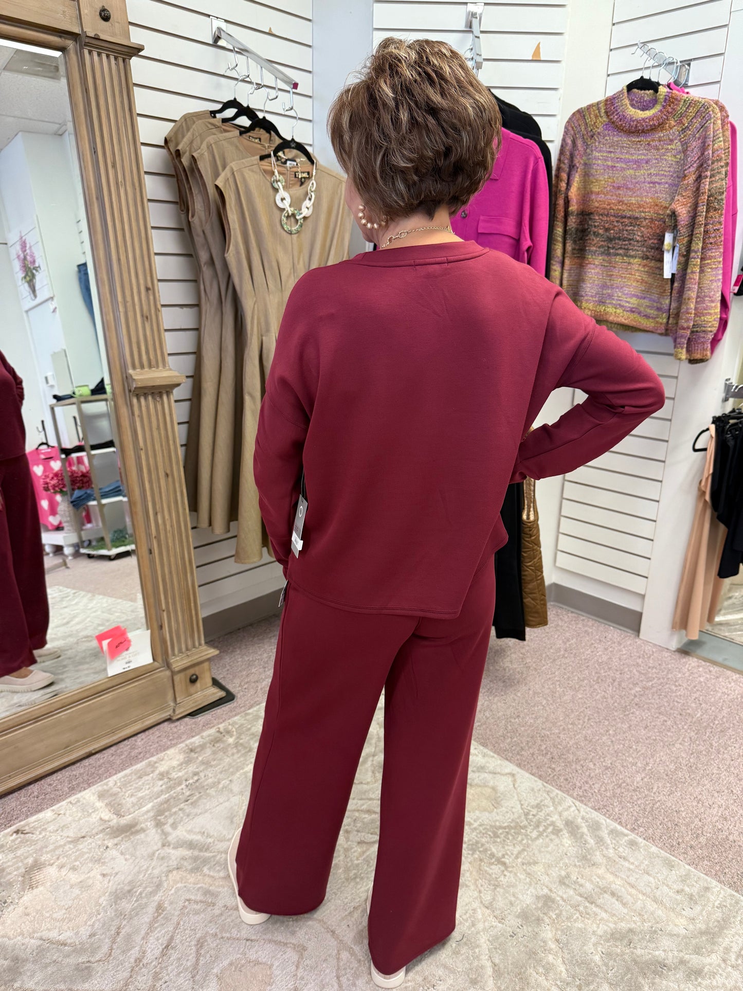 2129 Wander Pullover Wine HAB