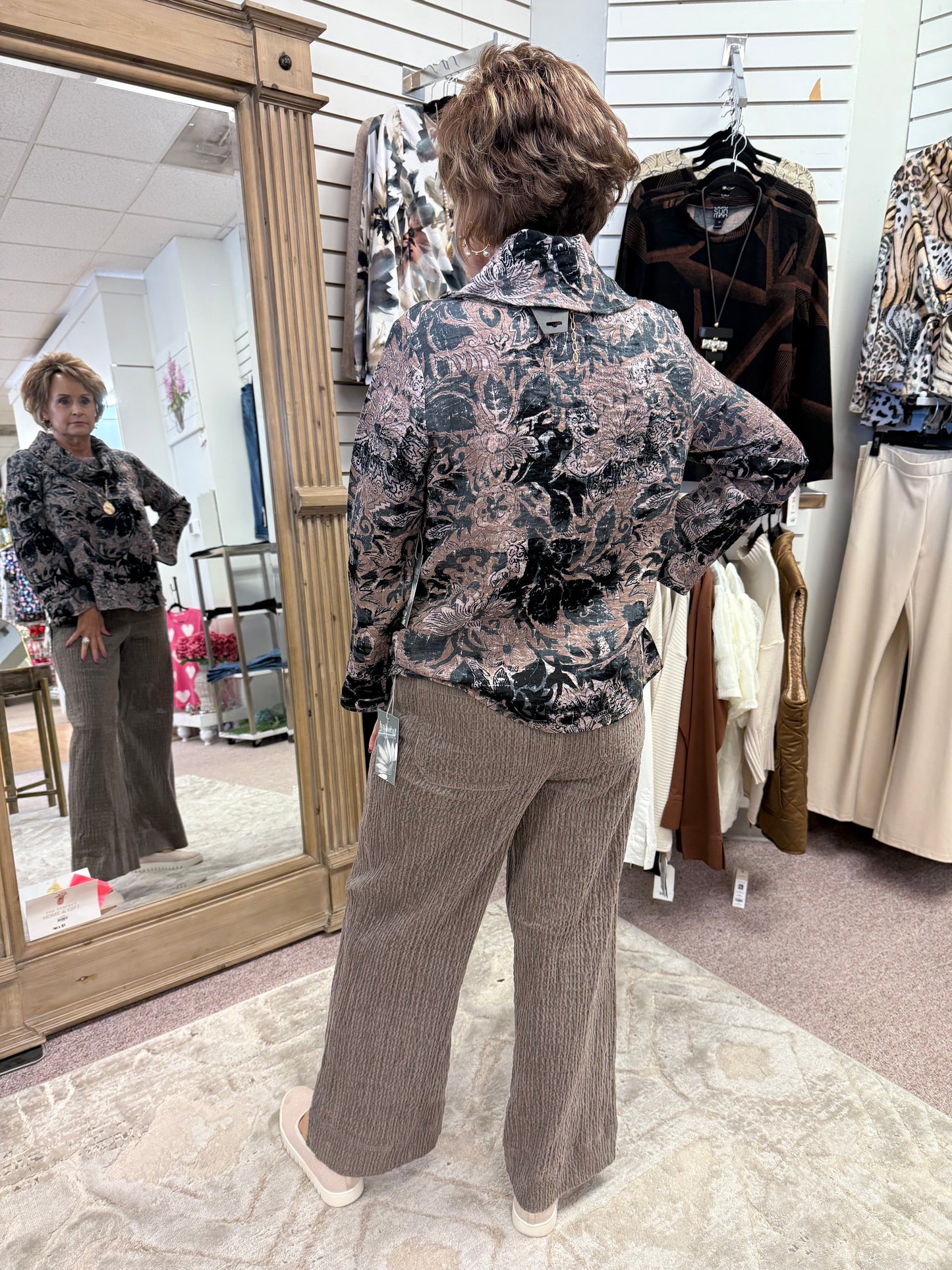 3922 Floral Cowl Top HAB