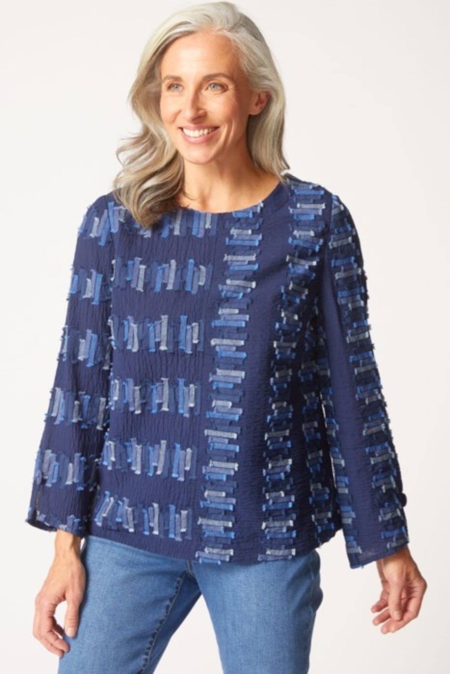 9232 Embroidered Pullover HAB