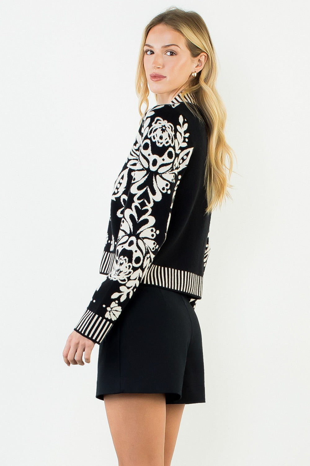 0807 Floral V-Neck Cardigan THML