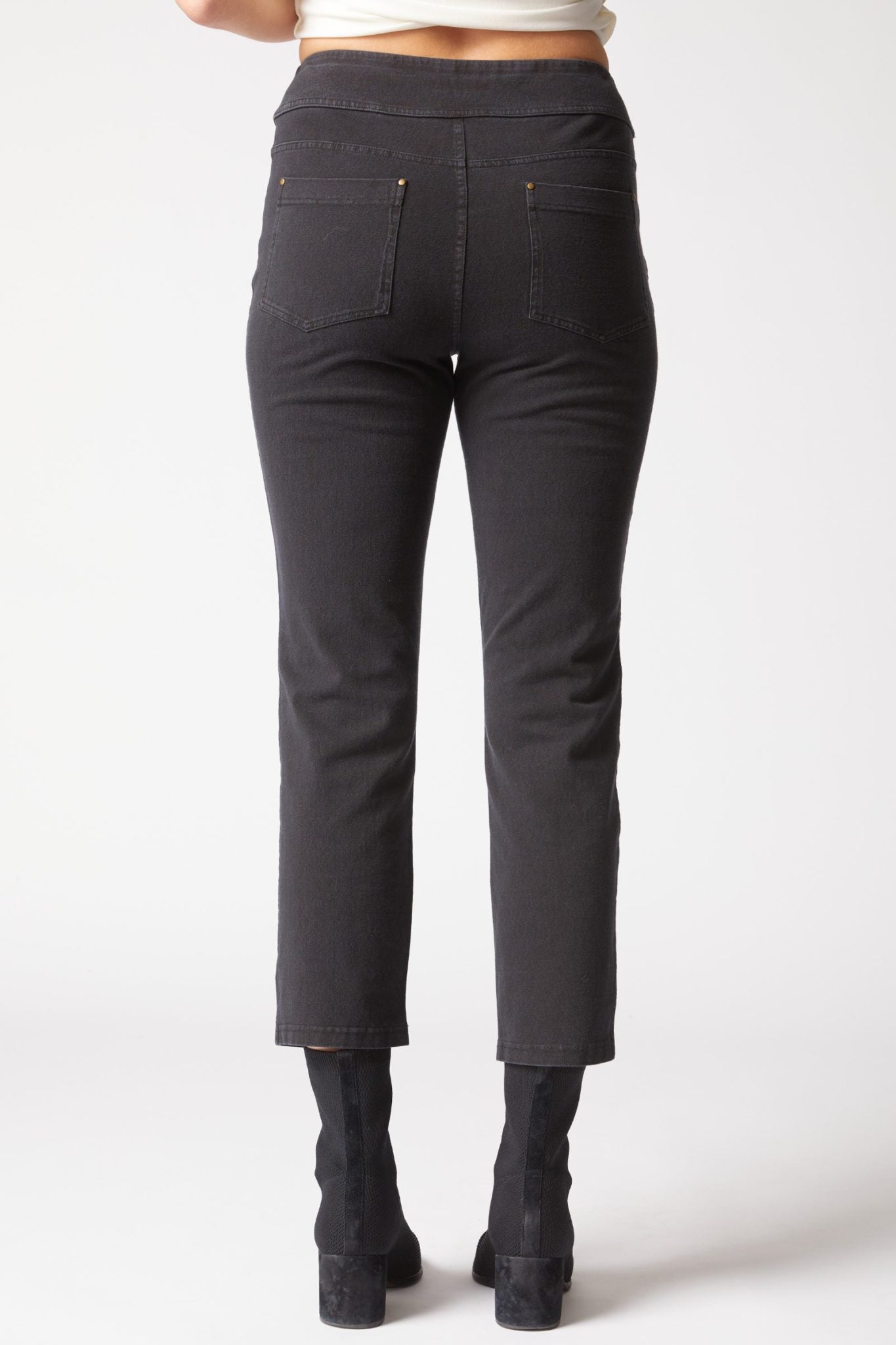 1569 Capri Knit Jean HAB